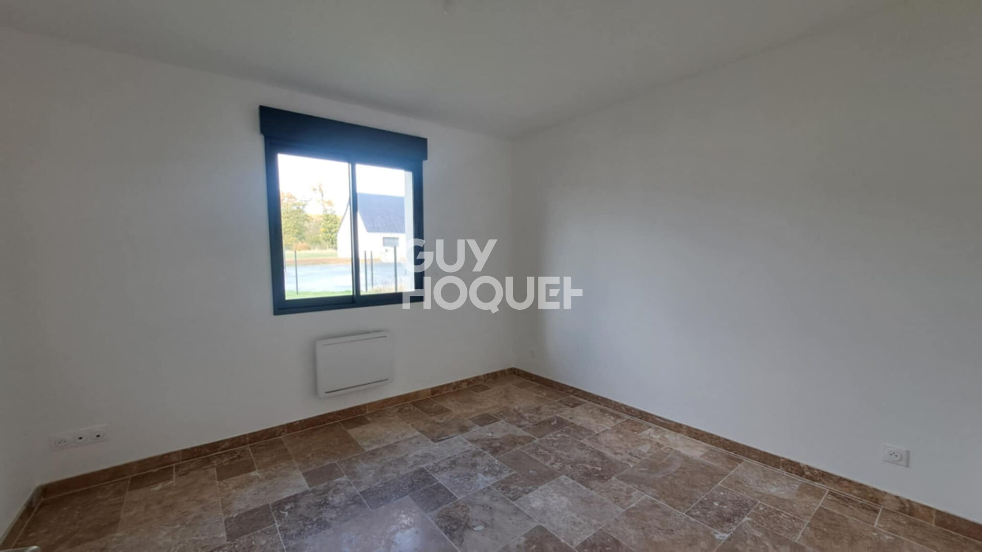 RUGLES - Maison récente