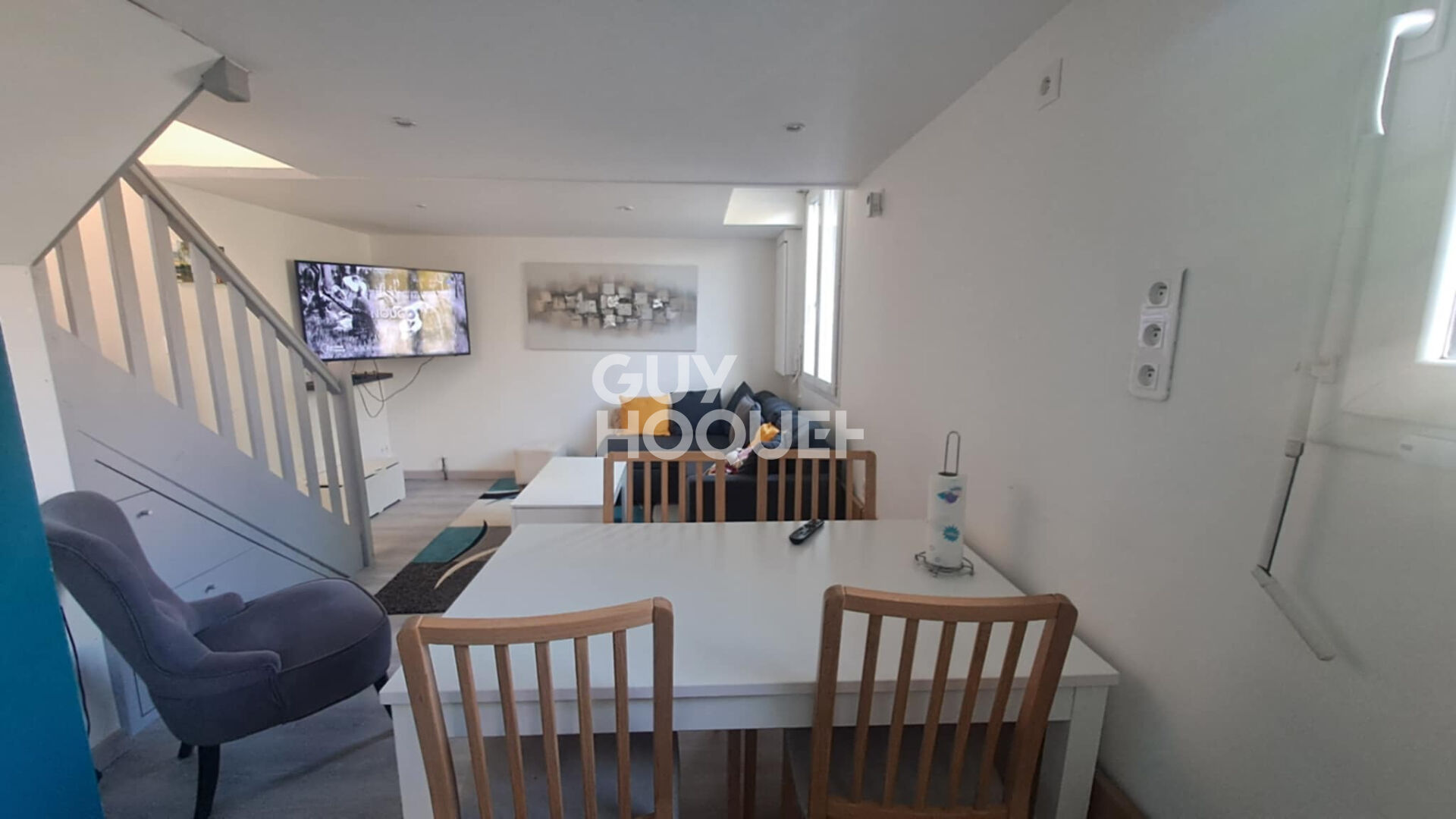 PROCHE RUGLES - MAISON ENTIEREMENT RENOVEE