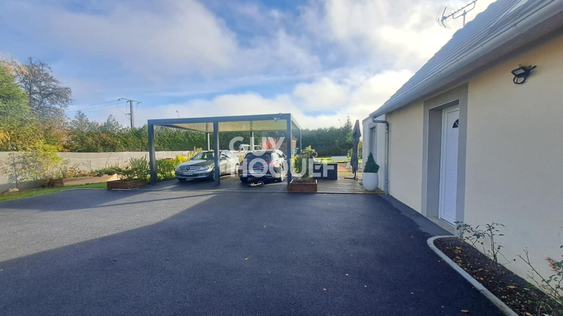 PROCHE RUGLES - MAISON ENTIEREMENT RENOVEE