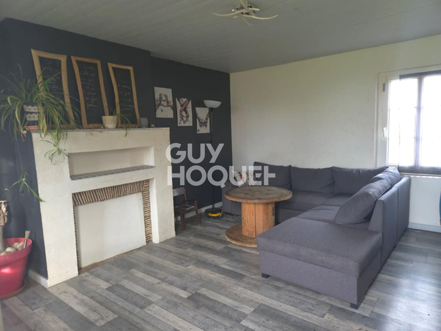 Proche L'AIGLE - Maison de Pays avec dépendances à 150 m de la 1ère habitation.