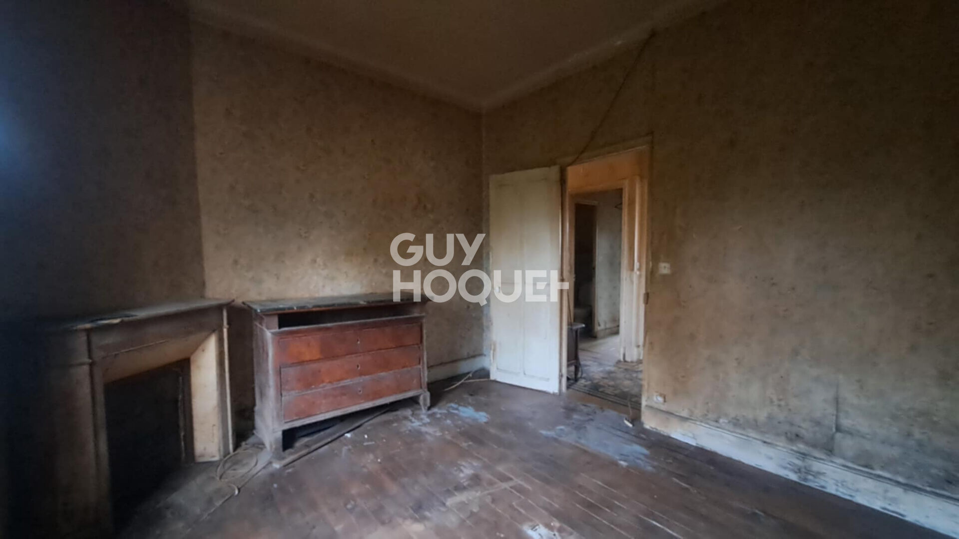 PROCHE RUGLES - Maison ancienne