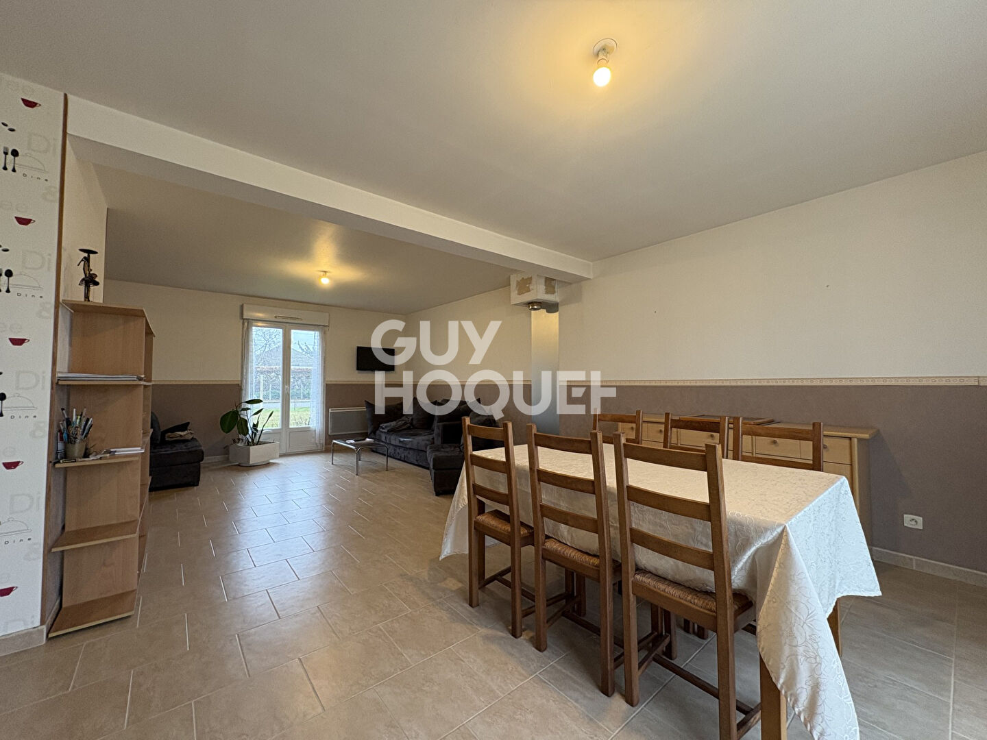 ENTRE BRETEUIL ET CONCHES - Pavillon