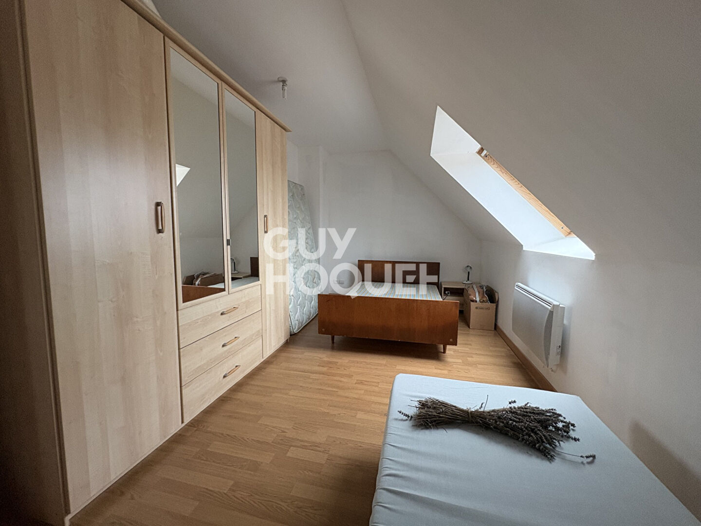 ENTRE BRETEUIL ET CONCHES - Pavillon