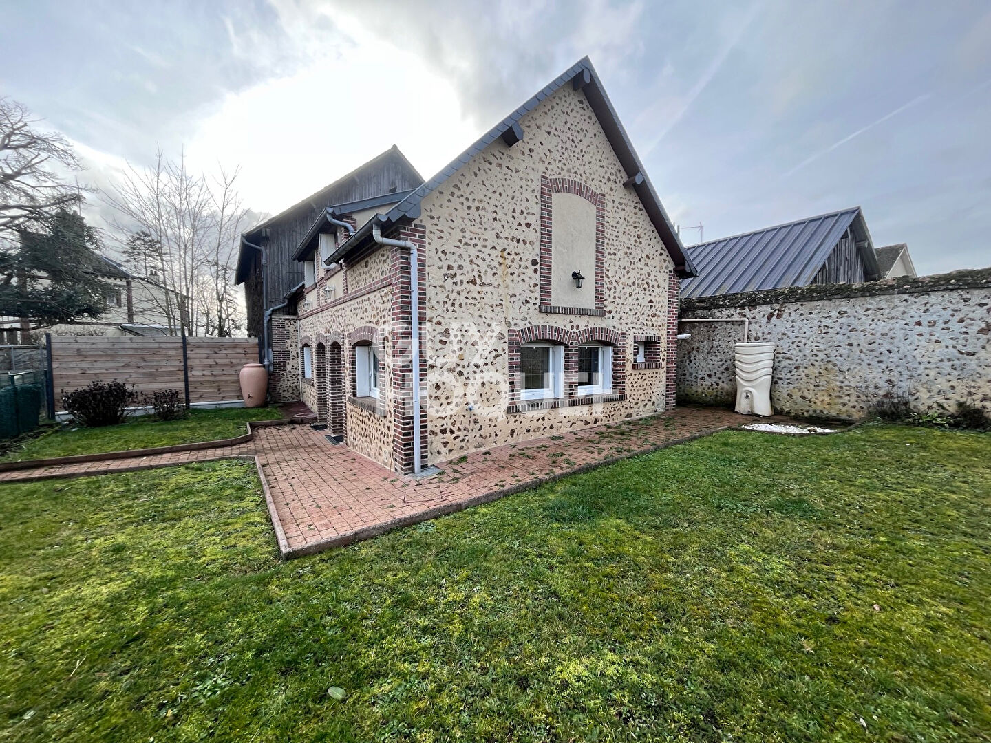 maison meublée centre ville de VERNEUIL