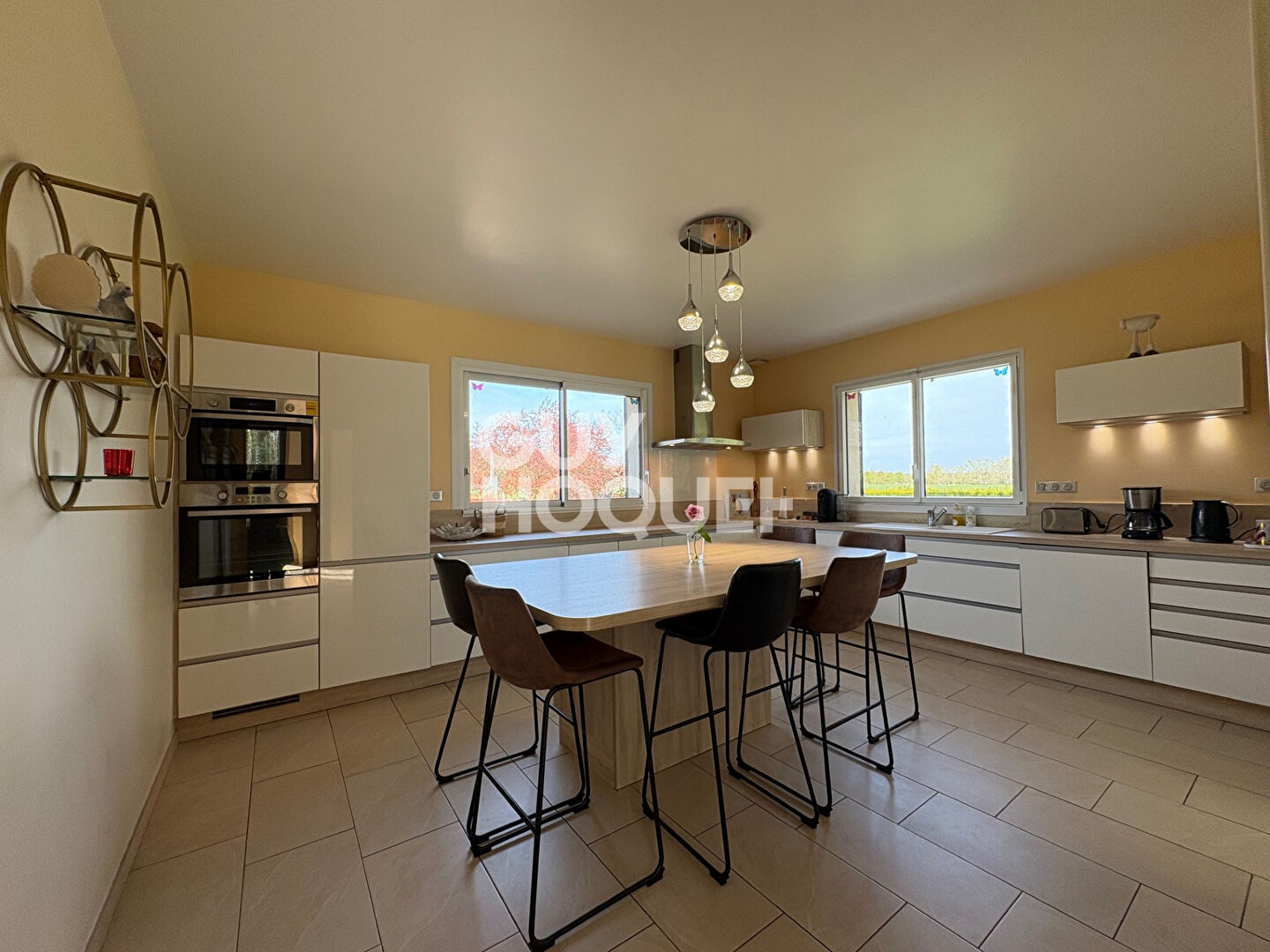 Villa Pullay 6 pièce(s) 185m²