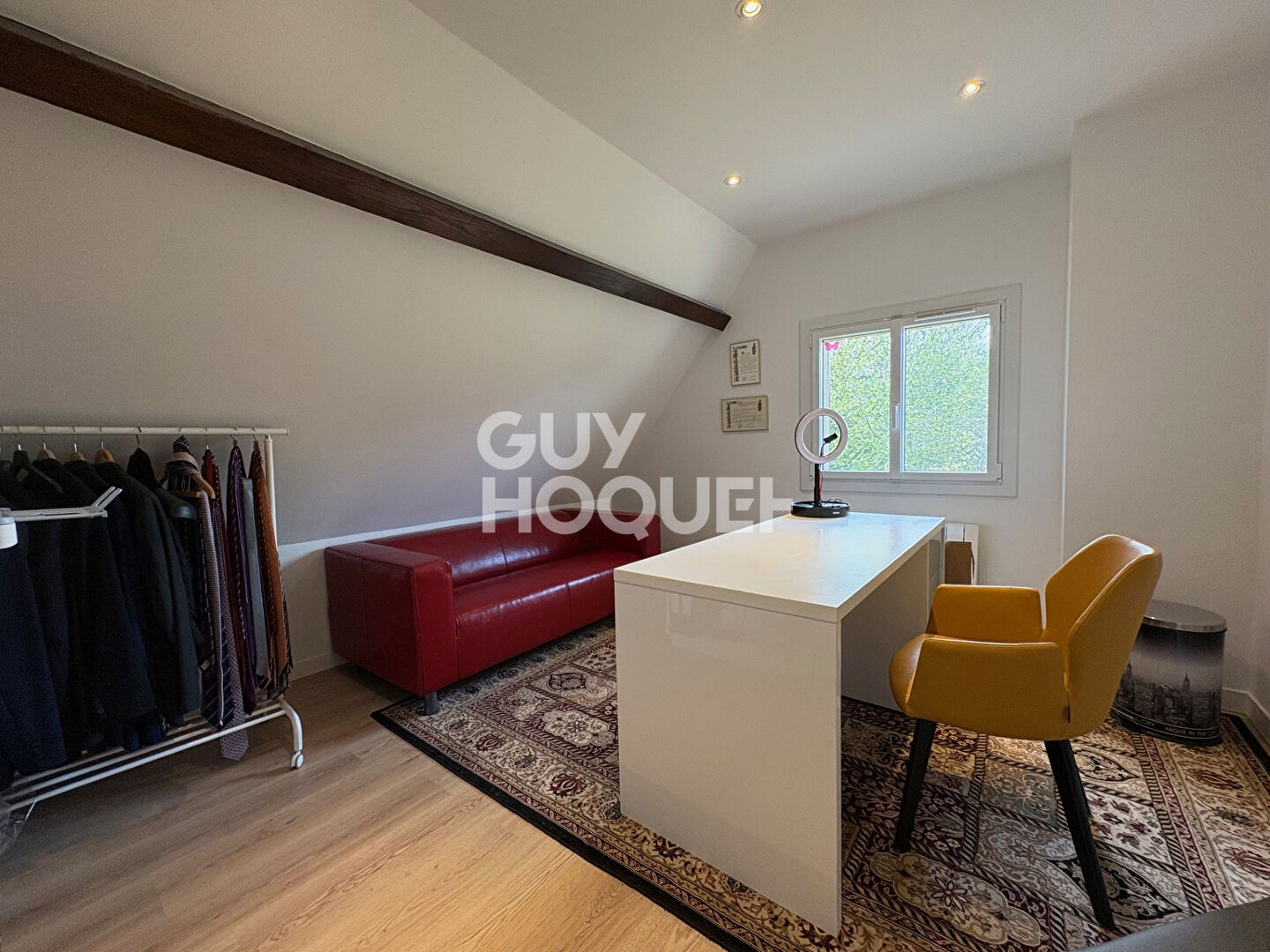 Villa Pullay 6 pièce(s) 185m²