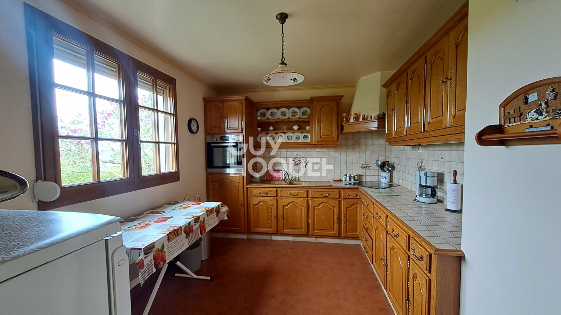 RUGLES - Maison familiale avec sous-sol complet - 4 chambres