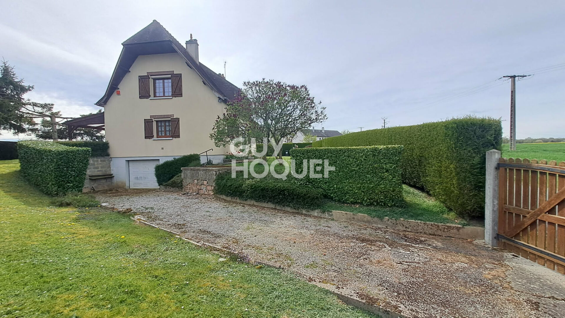 RUGLES - Maison familiale avec sous-sol complet - 4 chambres