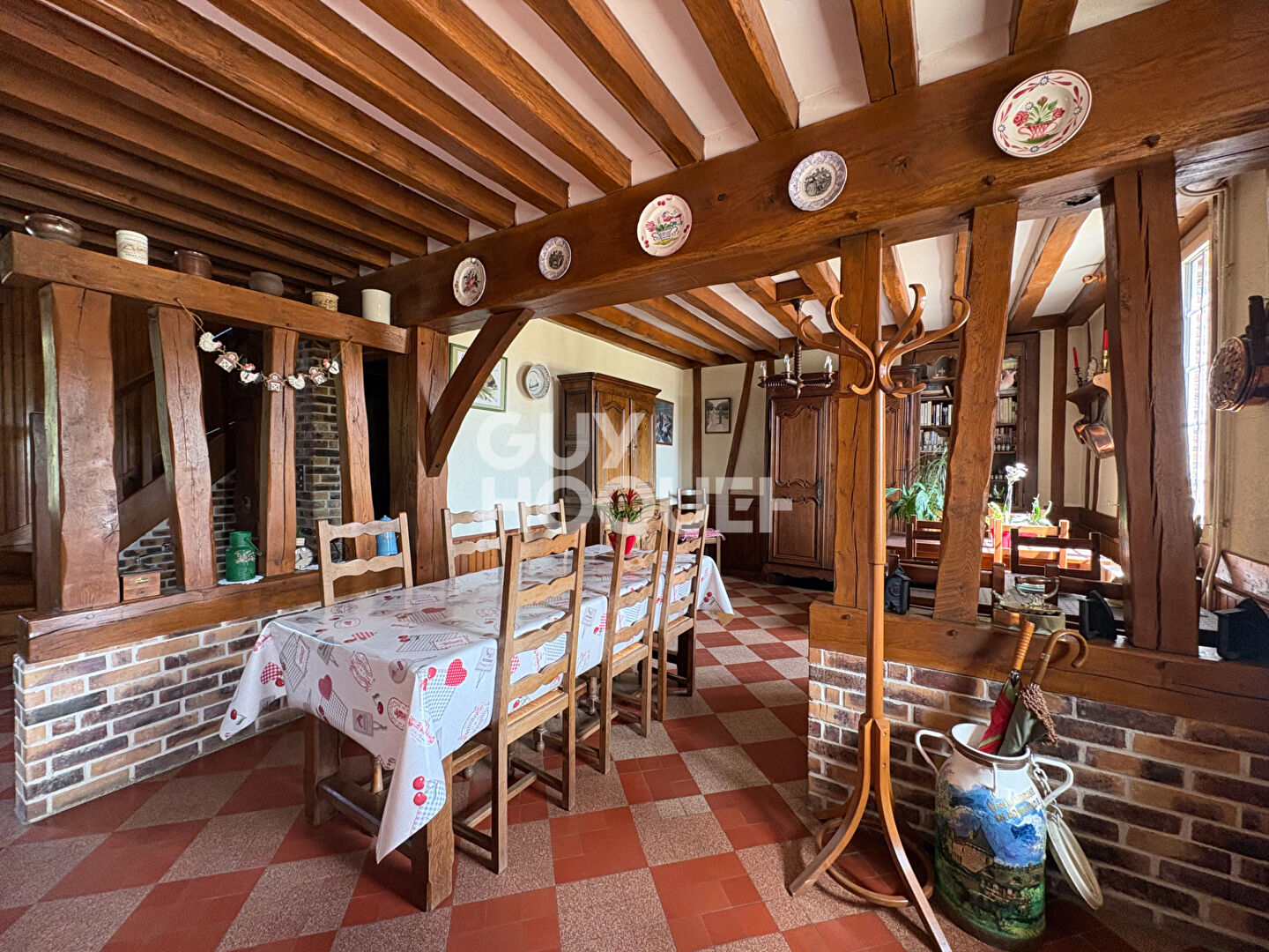 20 minutes de BRETEUIL, Proche RUGLES - Ensemble immobilier