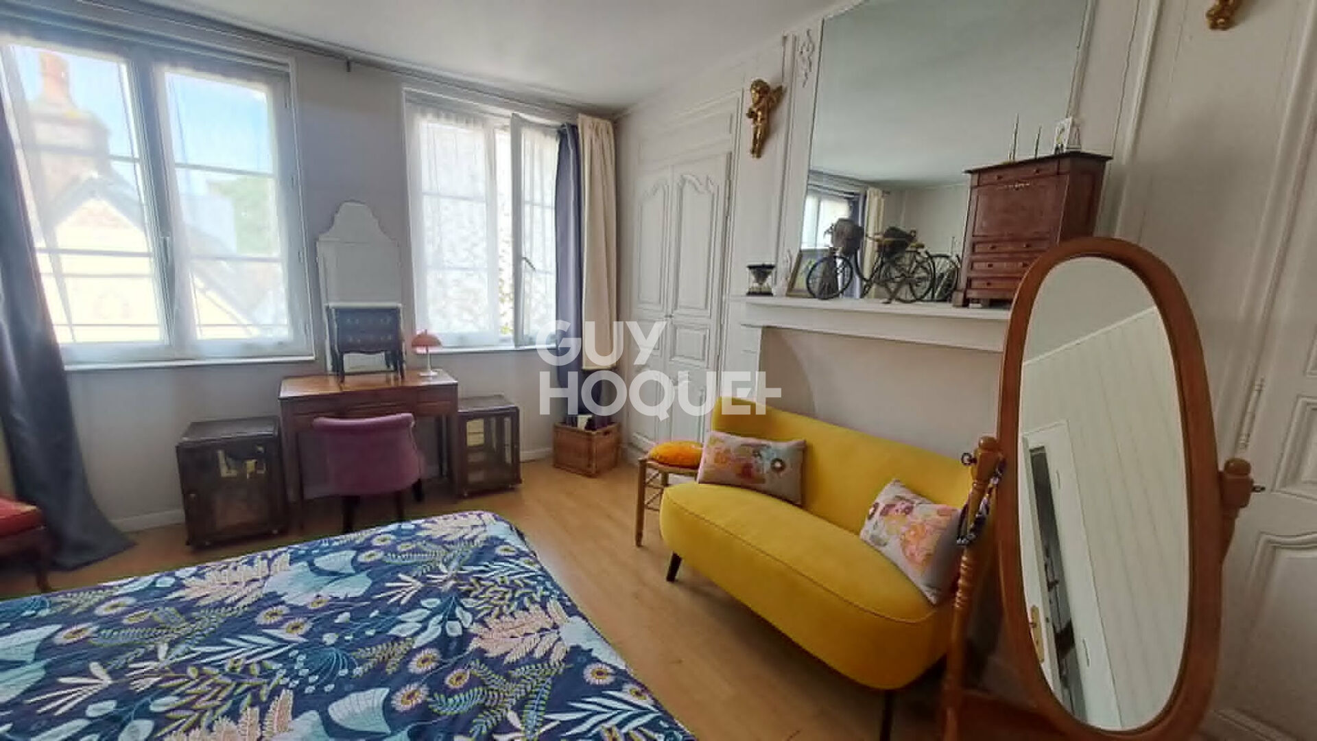 RUGLES - IMMEUBLE AVEC LOCAL COMMERCIAL