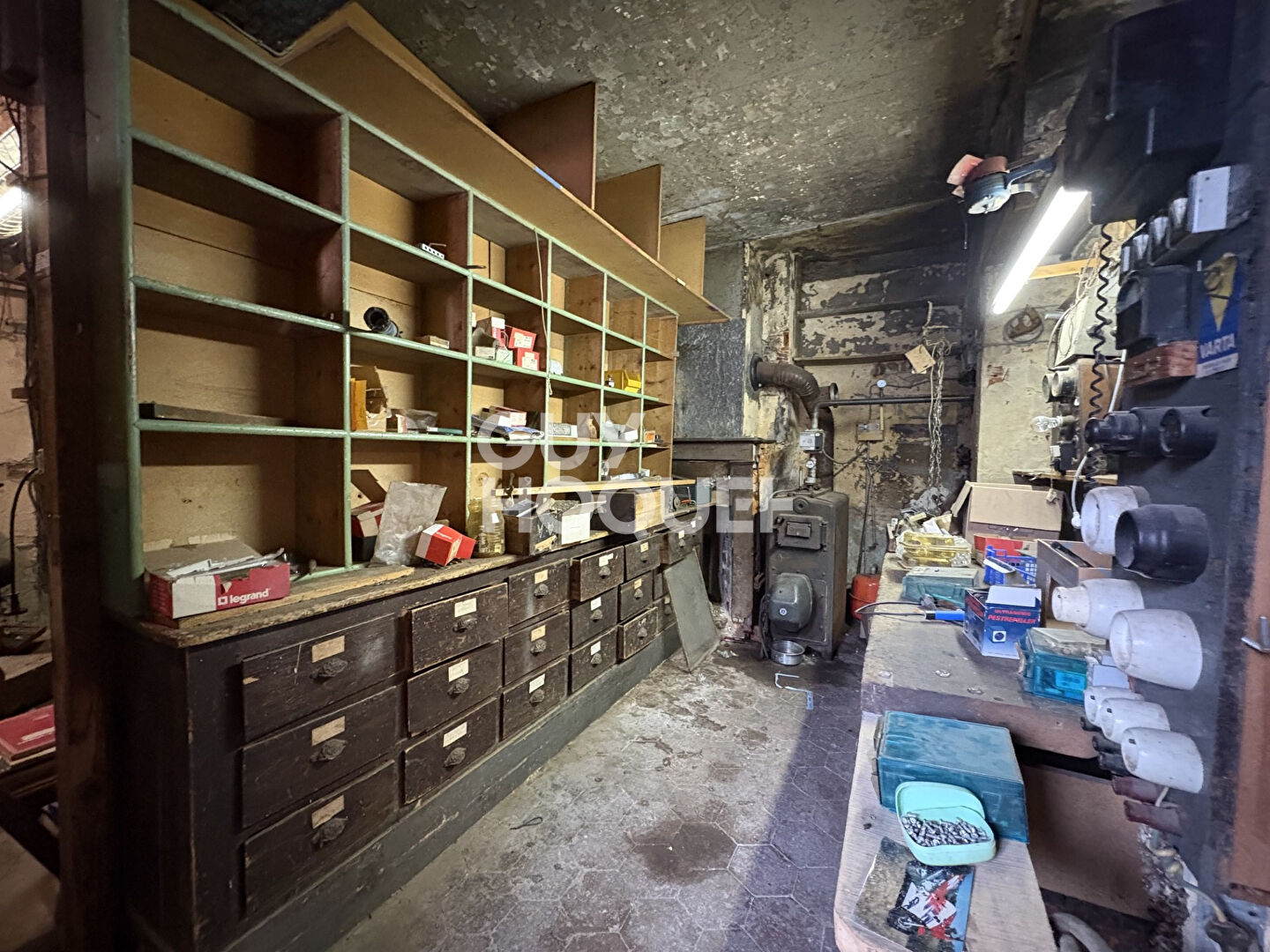 Maison La Ferte Vidame 6 pièce(s) 240 m2