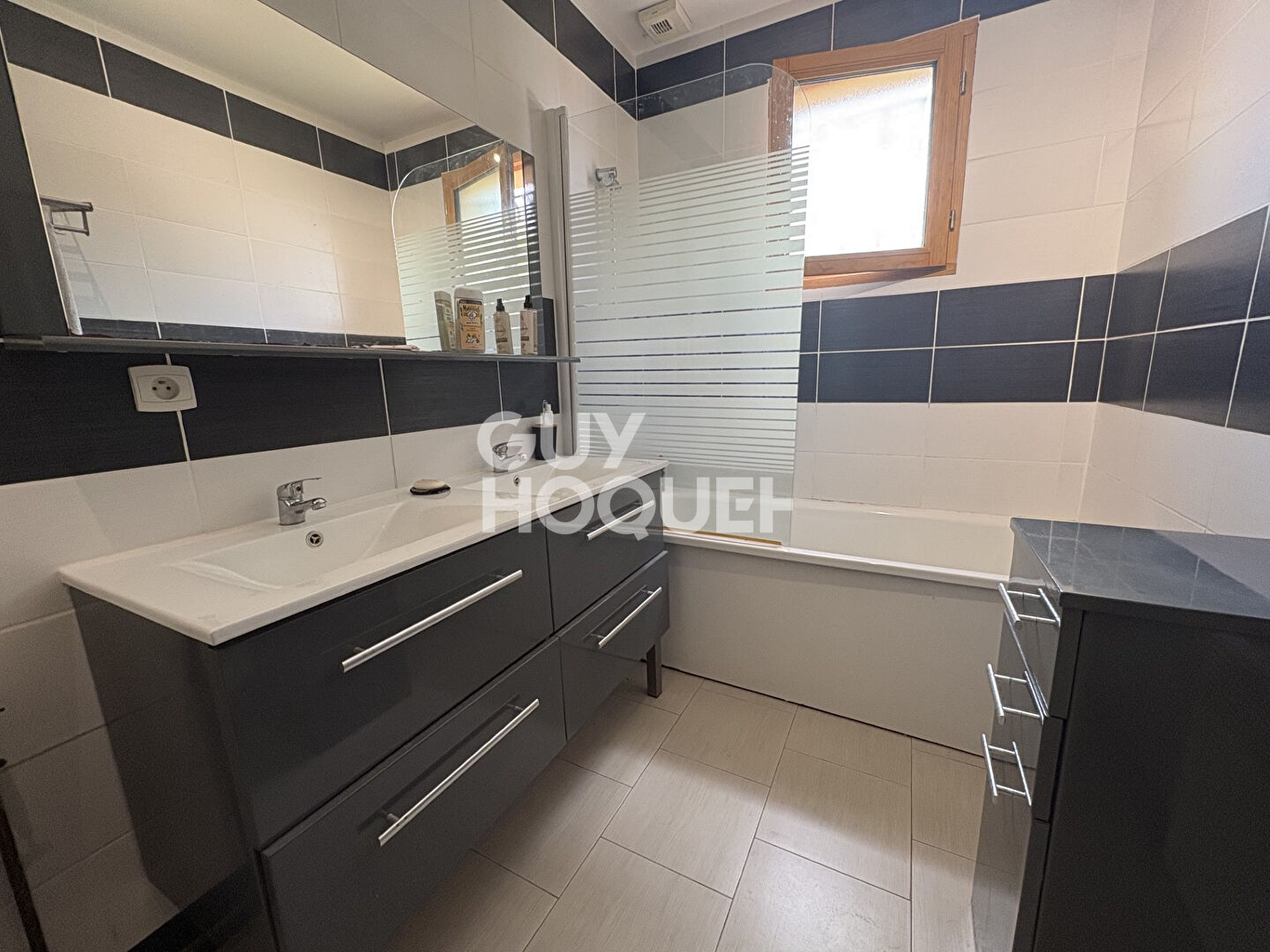 Maison La Ferte Vidame 5 pièce(s) 137.2 m2