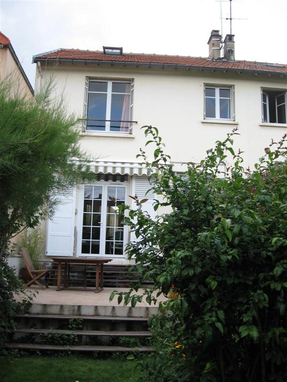 CHARMANTE MAISON FAMILIALE 