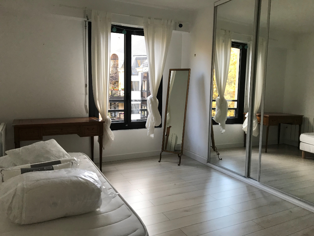 Appartement dans un écrin de verdure à Versailles 4 pièces 93 m²  2 parkings