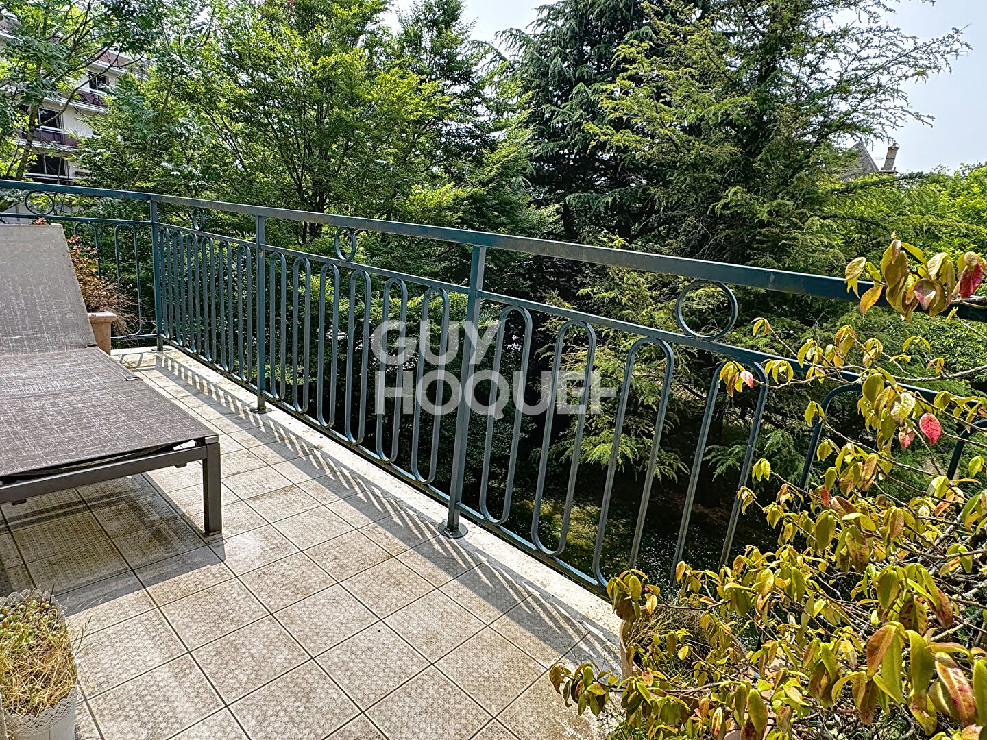 Appartement traversant 5 pièces 110 m²  Vue verdoyante sans vis-à-vis