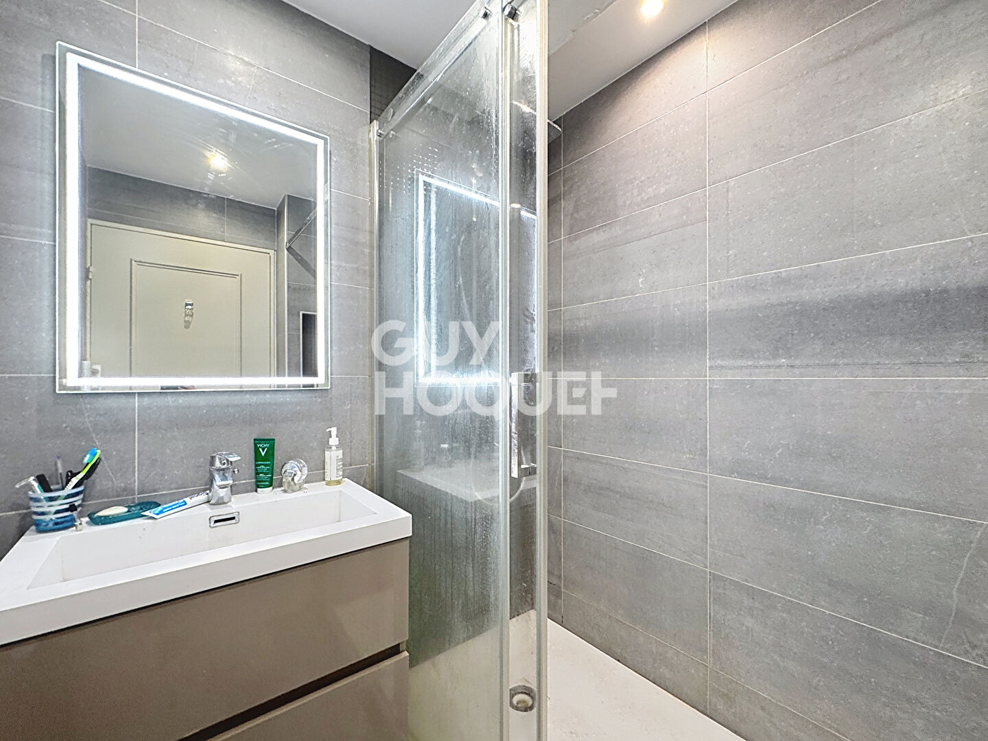 Appartement traversant 5 pièces 110 m²  Vue verdoyante sans vis-à-vis