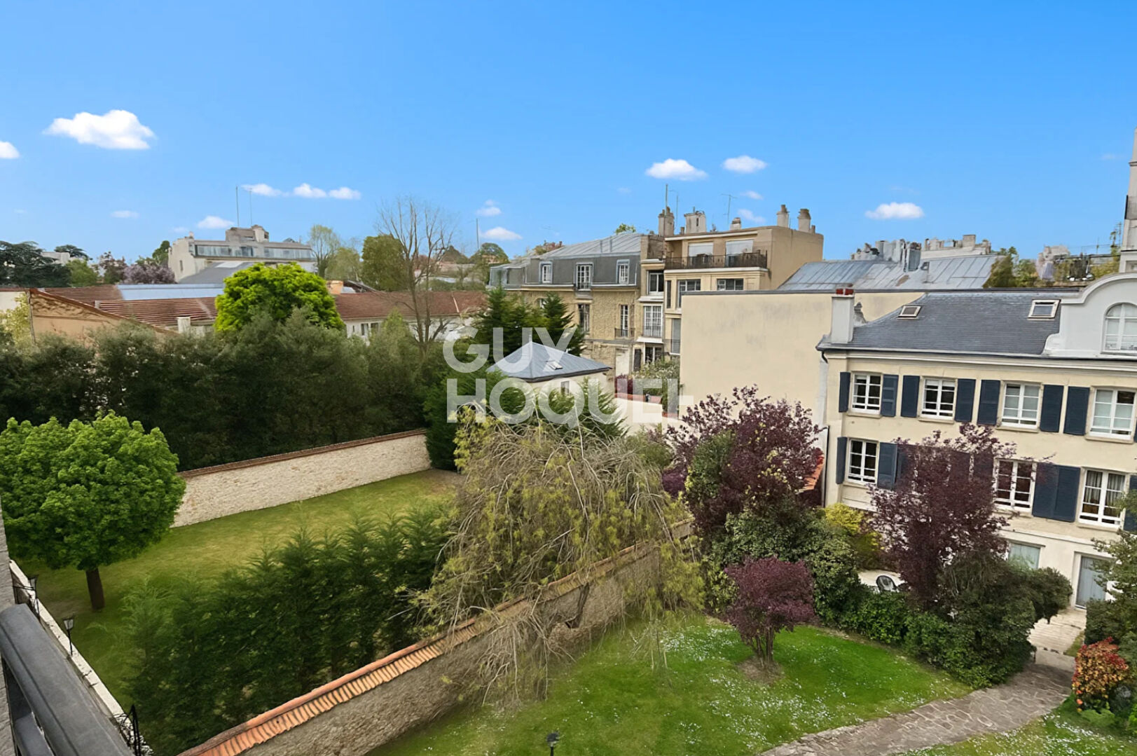 Versailles Notre-Dame-Les-Prés  appartement 6 pièces avec balcon et vue sur Notre-Dame