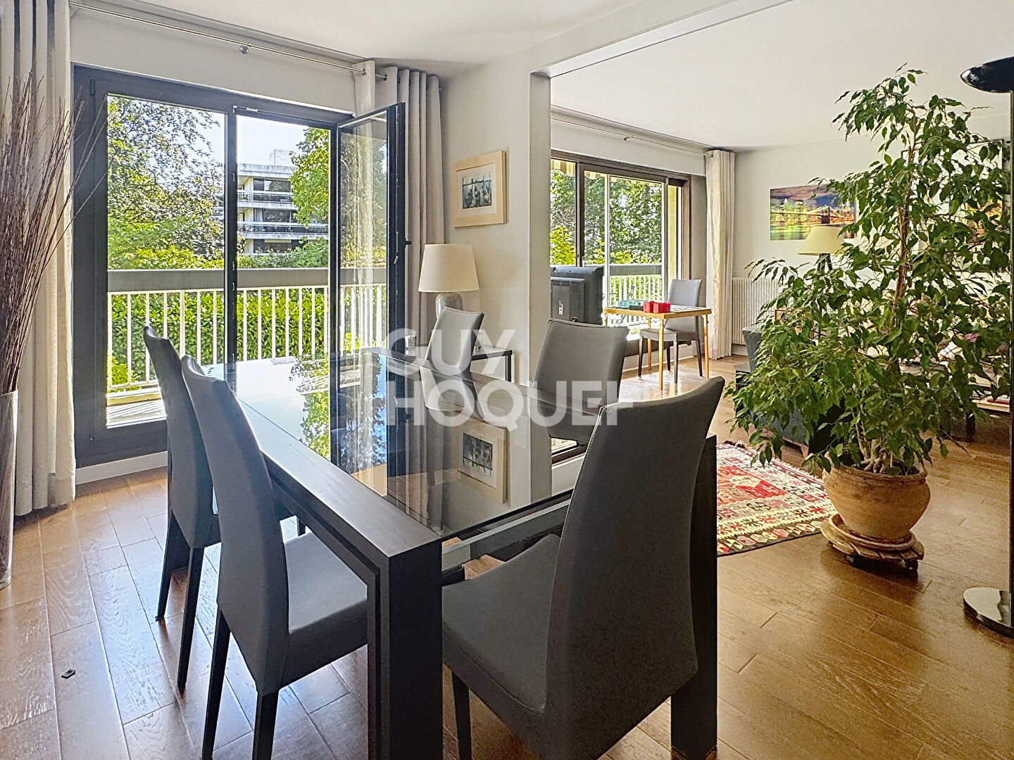 À VENDRE  Appartement familial 6 pièces - Résidence calme et sécurisée