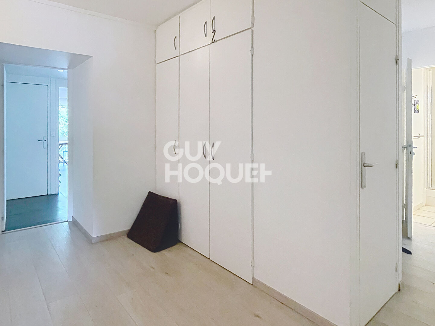 À VENDRE ?Appartement 4 pièces  Calme, lumineux, verdoyant  Versailles