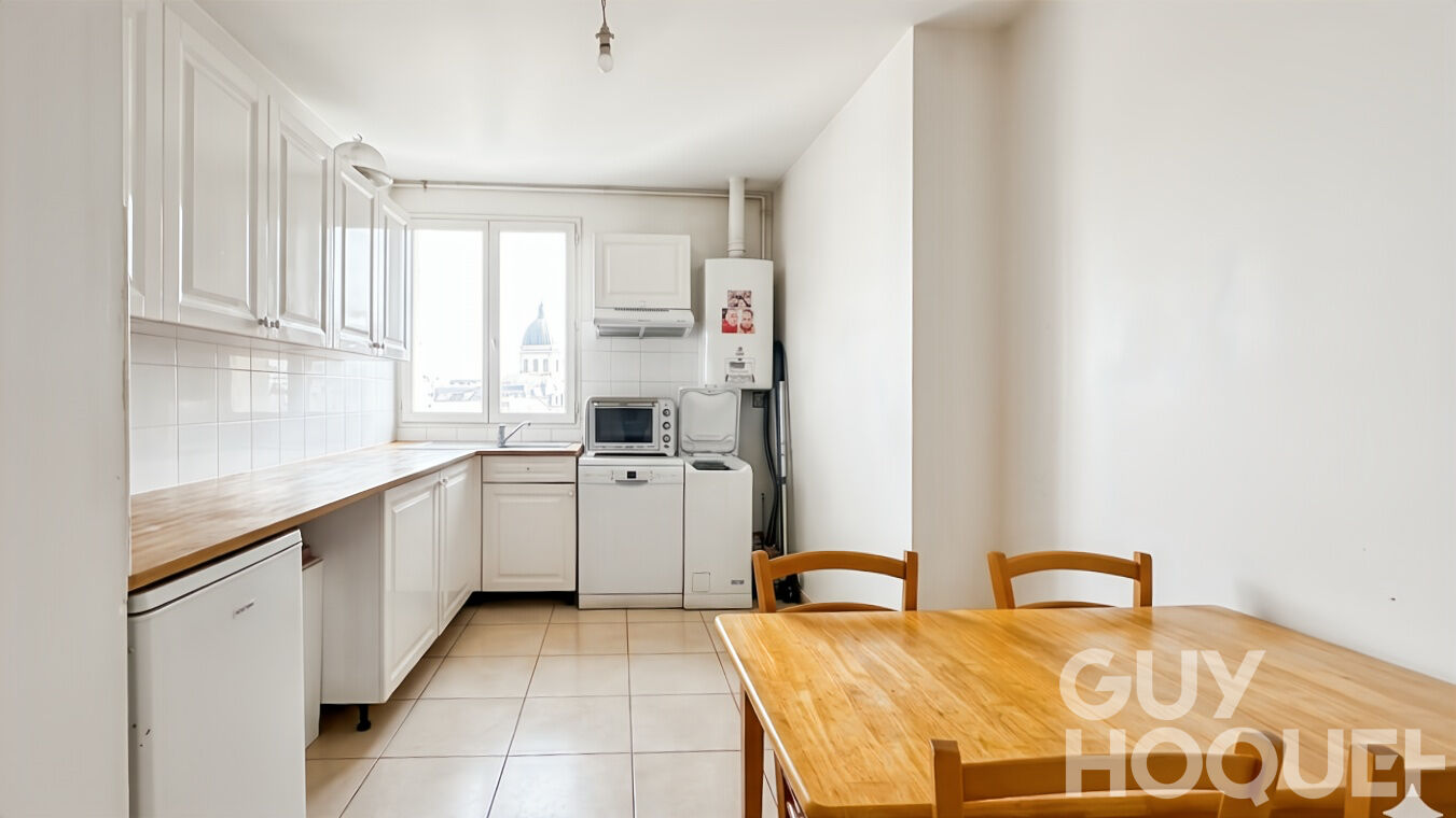 Appartement 3 pièces  65 m²  Versailles Notre-Dame