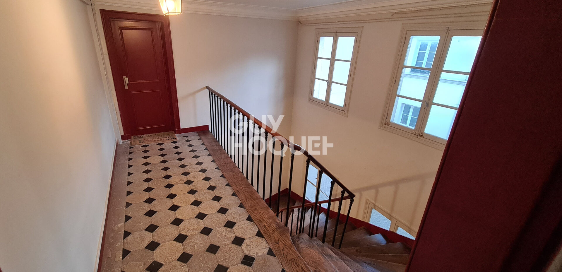 Appartement 3 pièces plein de charme, vue exceptionnelle sur Versailles