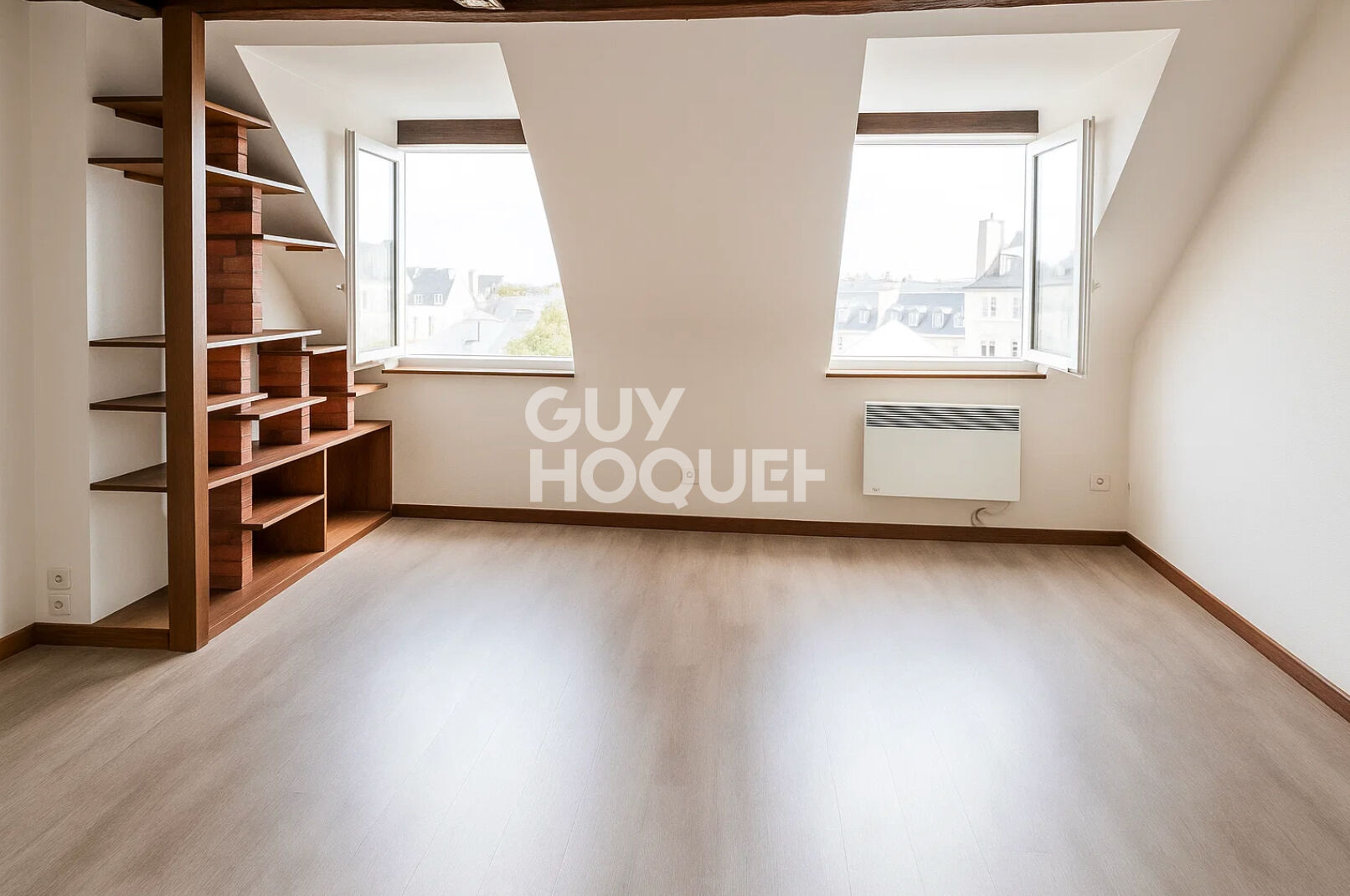 Appartement 3 pièces plein de charme, vue exceptionnelle sur Versailles