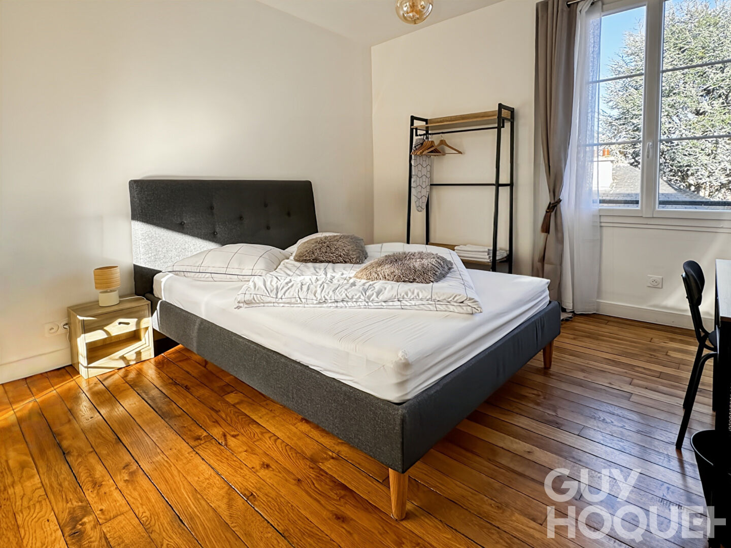 Studio haut de gamme - 2 étage - Rue Philippe Dangeau - Emplacement idéal - Aucun vis-à-vis.