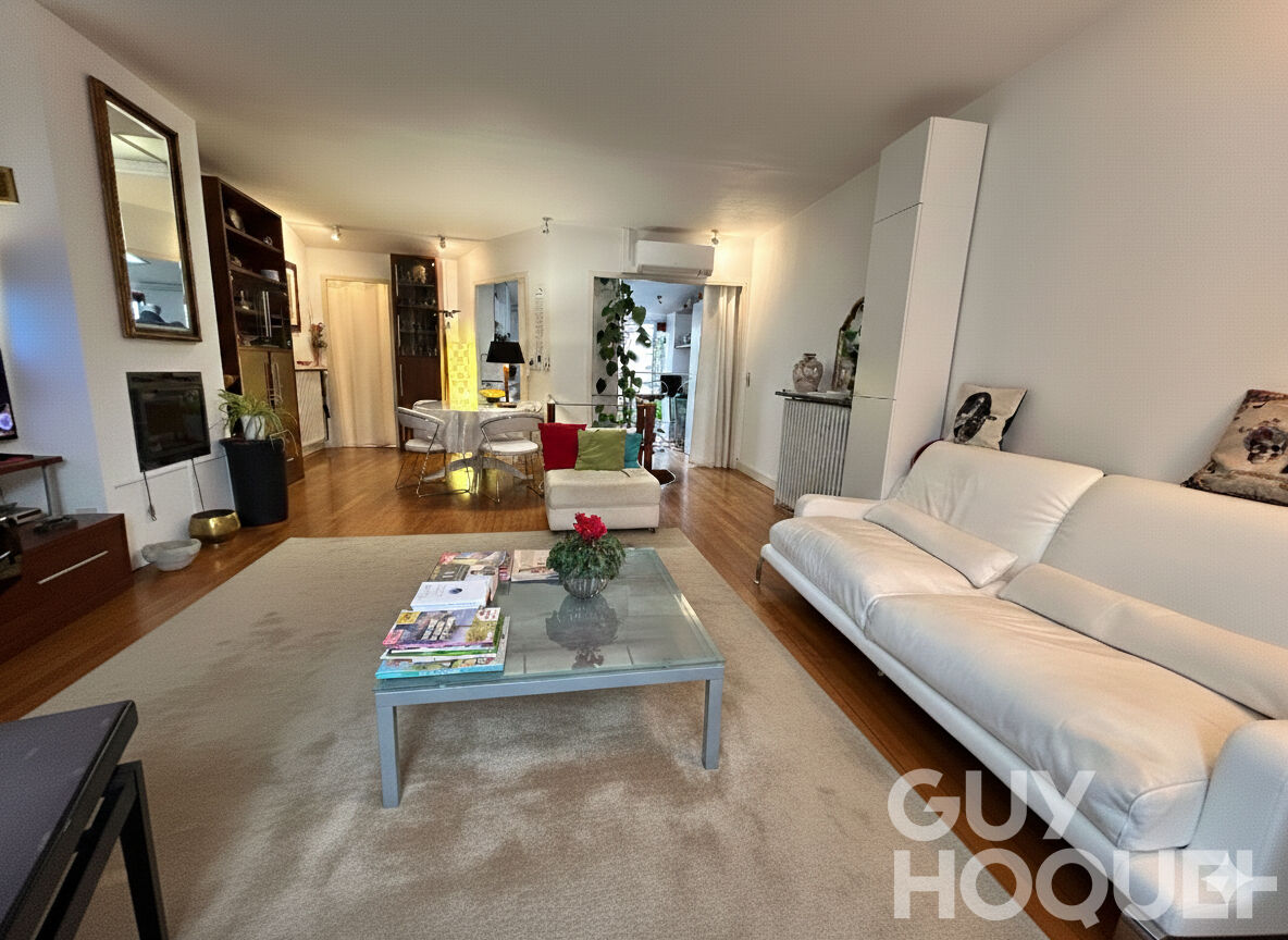 Dernier étage 60 m2 avec extérieur 2/3 pièces, centre-ville de La Rochelle