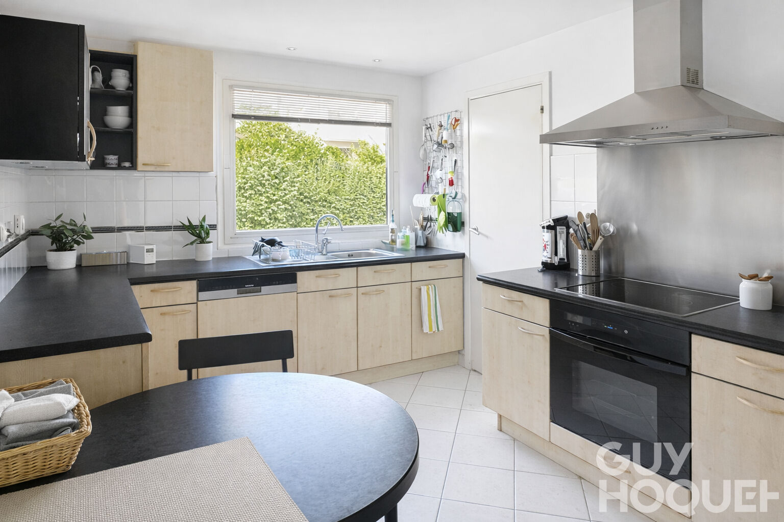 À VENDRE  Appartement familial 6 pièces - Résidence calme et verdoyante