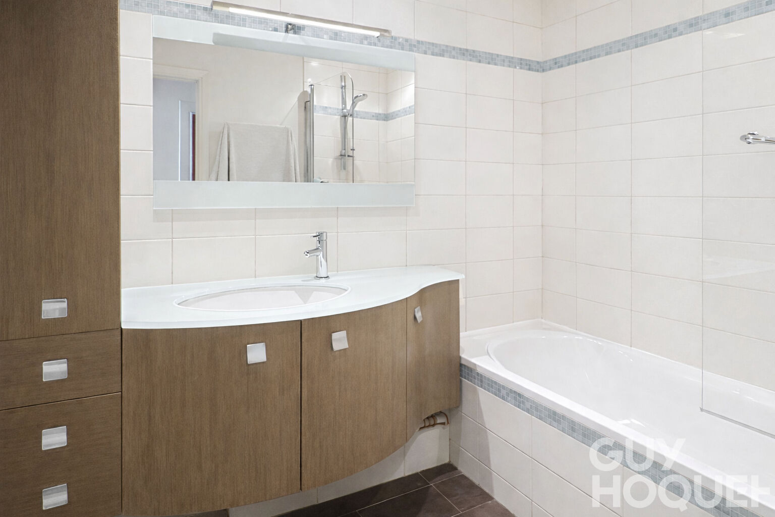 À VENDRE  Appartement familial 6 pièces - Résidence calme et verdoyante