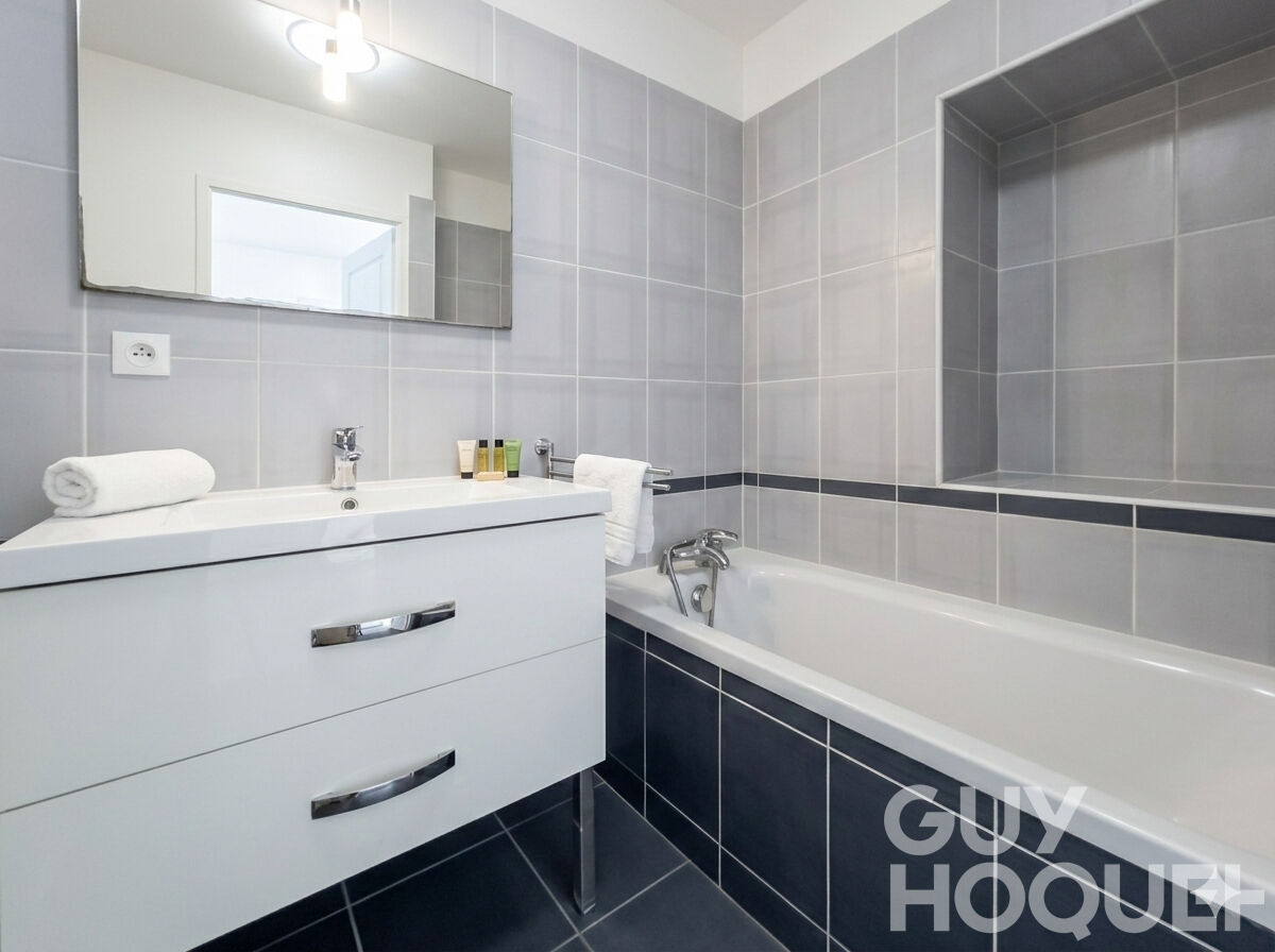 Versailles Chantiers Mairie ? Appartement 3 pièces