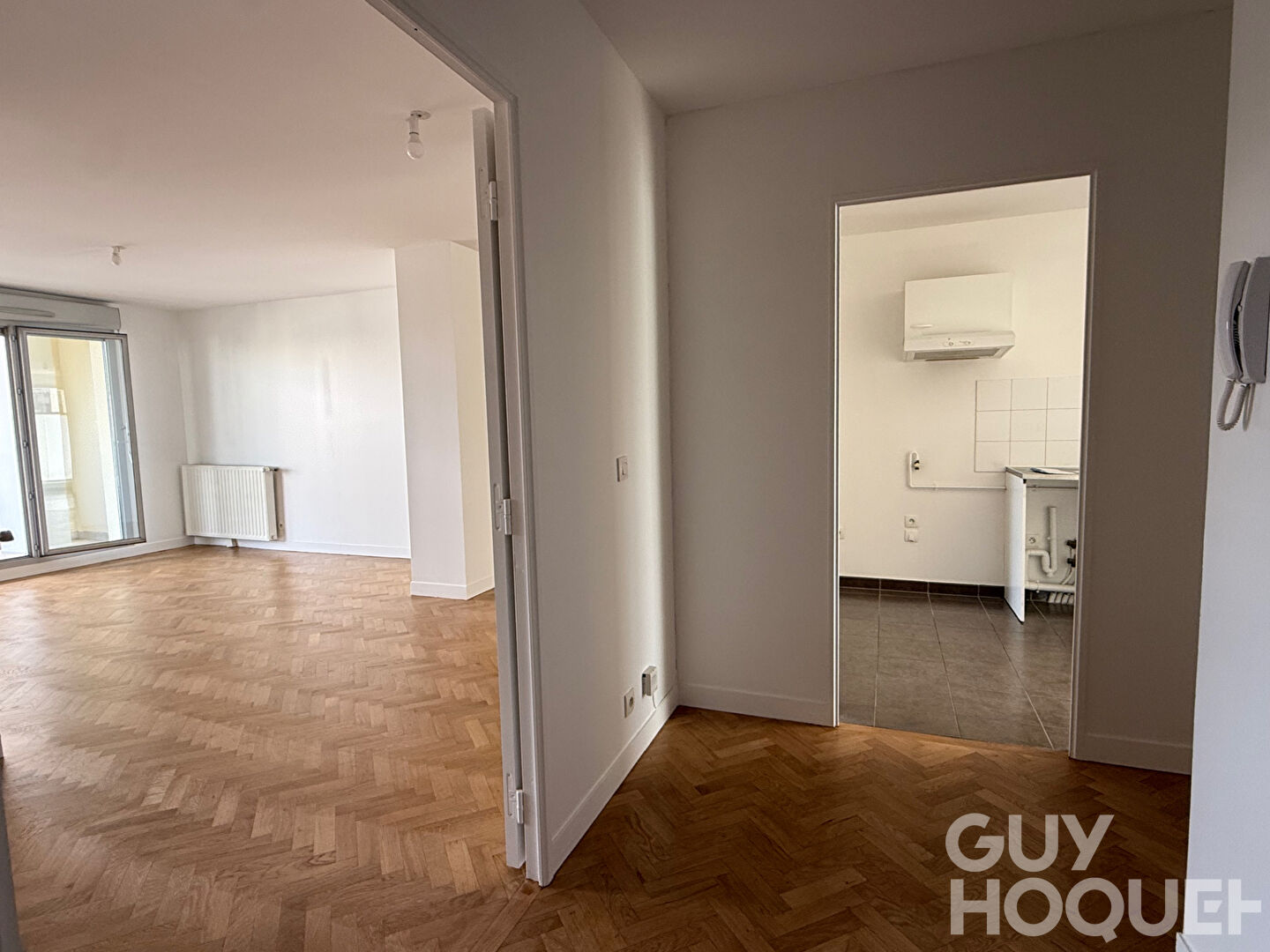 Versailles Montreuil - Appartement 3 pièces 70 m² 3eme étage  Deux balcons Parking DPE C