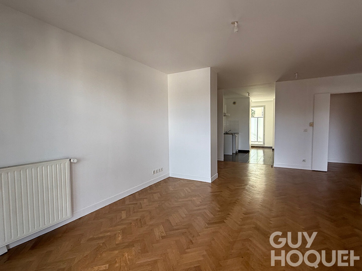 Versailles Montreuil - Appartement 3 pièces 70 m² 3eme étage  Deux balcons Parking DPE C