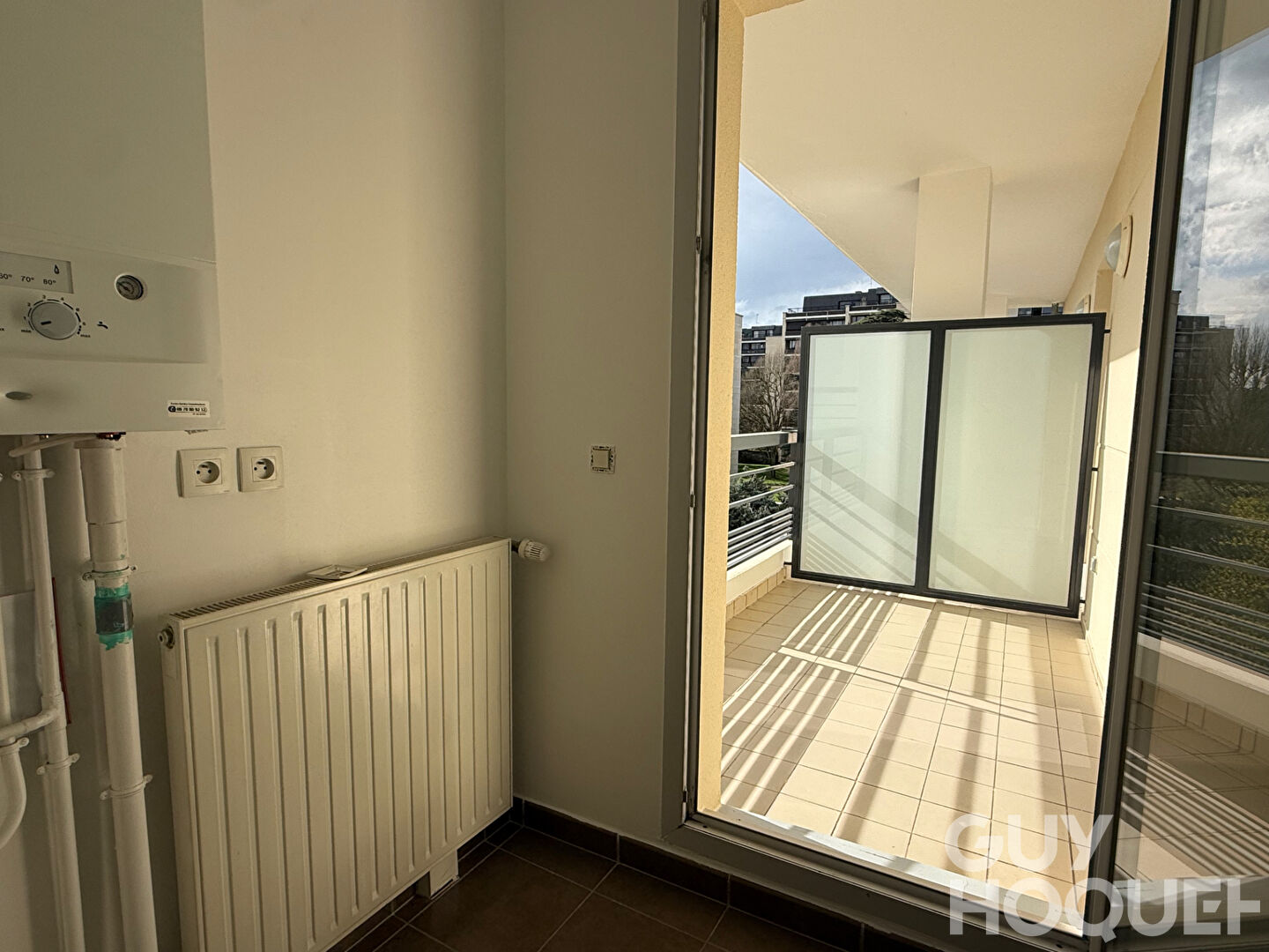 Versailles Montreuil - Appartement 3 pièces 70 m² 3eme étage  Deux balcons Parking DPE C