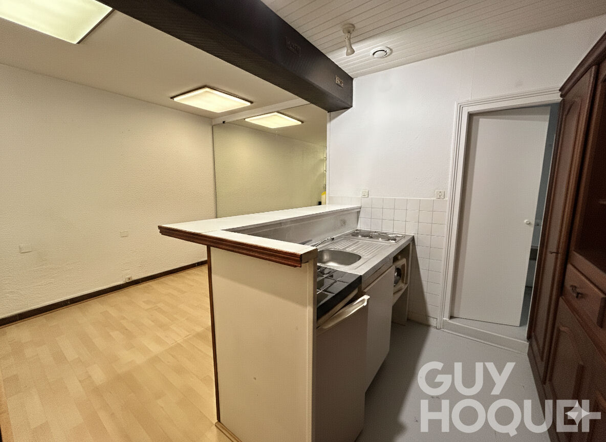 Studio à fort potentiel hyper-centre de La Rochelle, Place de Verdun à 100 m