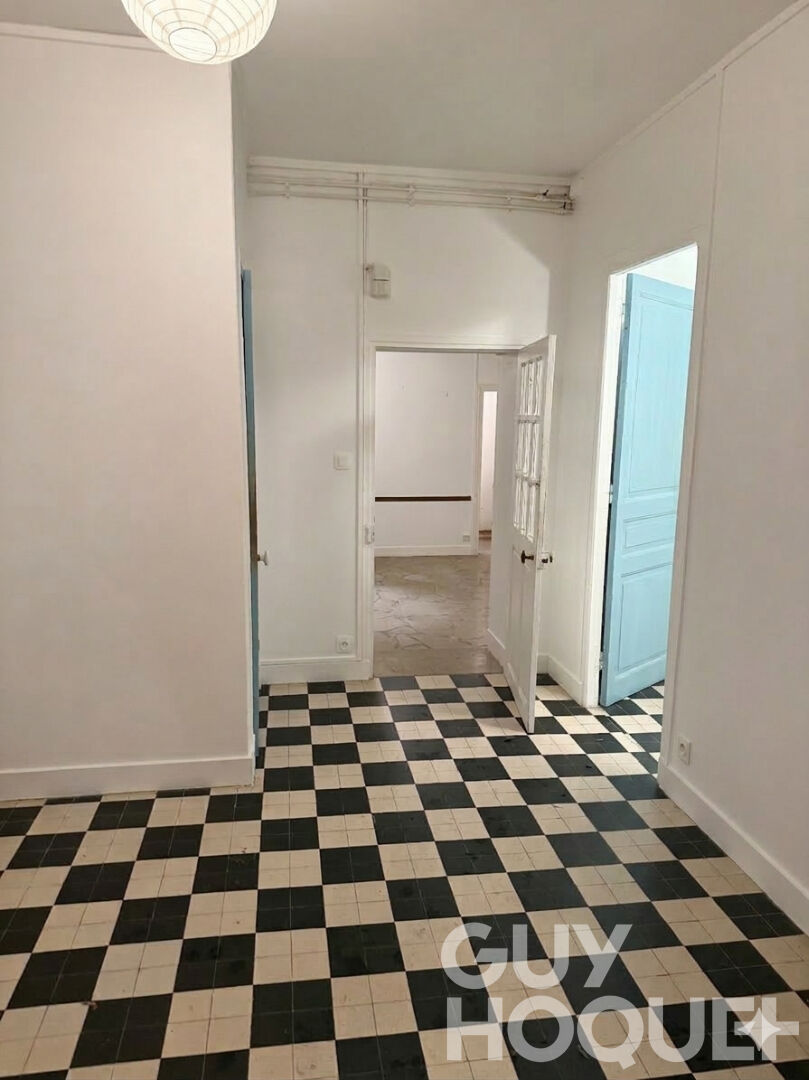 Maison familiale avec grand jardin, 3 chambres, 2 parkings