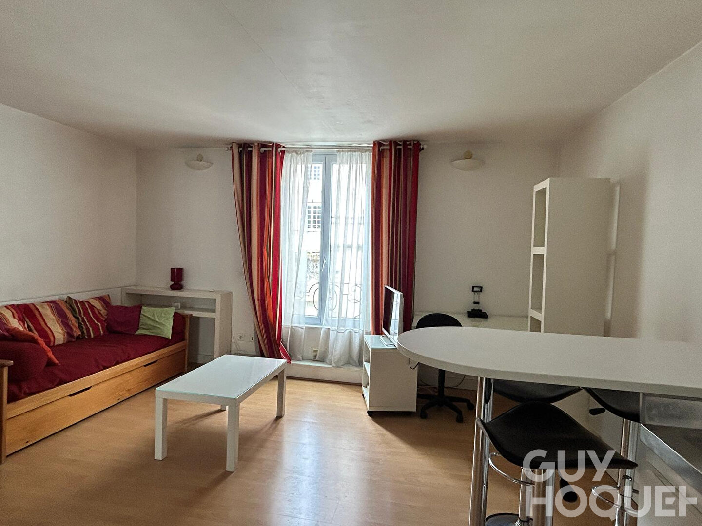 Deux pièces au calme hyper-centre de La Rochelle, à deux pas du Vieux-Port