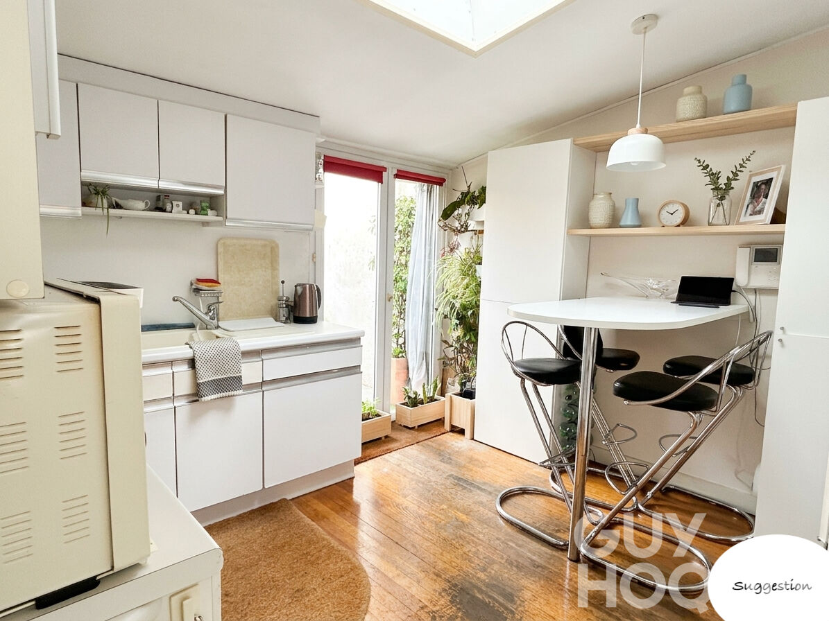 Deux pièces, dernier étage avec patio, hyper centre La Rochelle