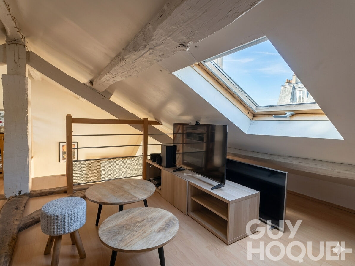 Versailles Notre-Dame Duplex de charme rénové avec mezzanine  73 m² au sol/43 m² Carrez