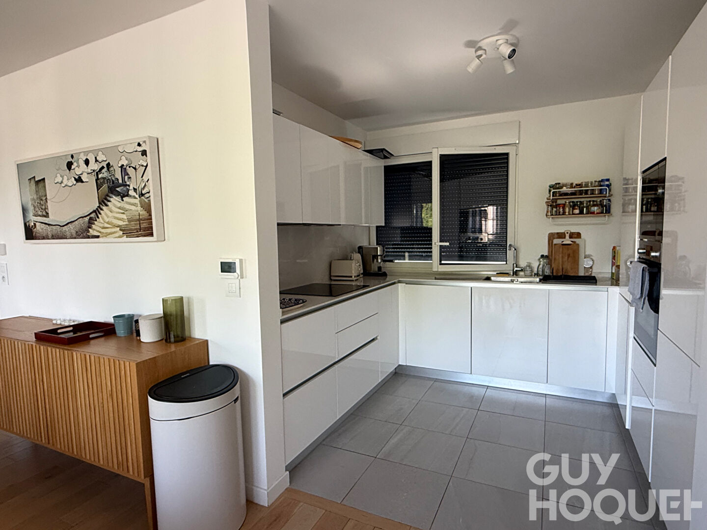Appartement  duplex 5 pièce(s) 104 m2 avec terrasse