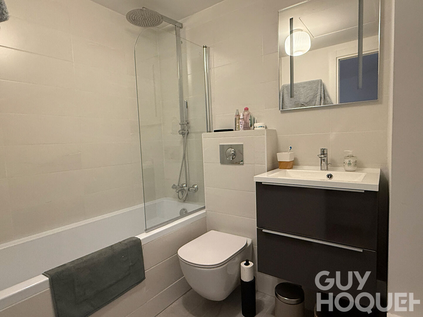 Appartement  duplex 5 pièce(s) 104 m2 avec terrasse