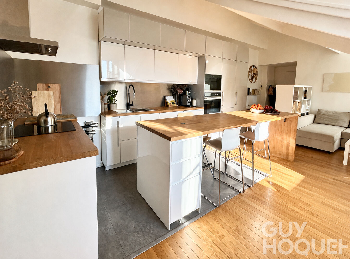 Versailles Chantiers - Dernier étage magnifique et avec style, 56 m² Carrez / 75 m² au sol