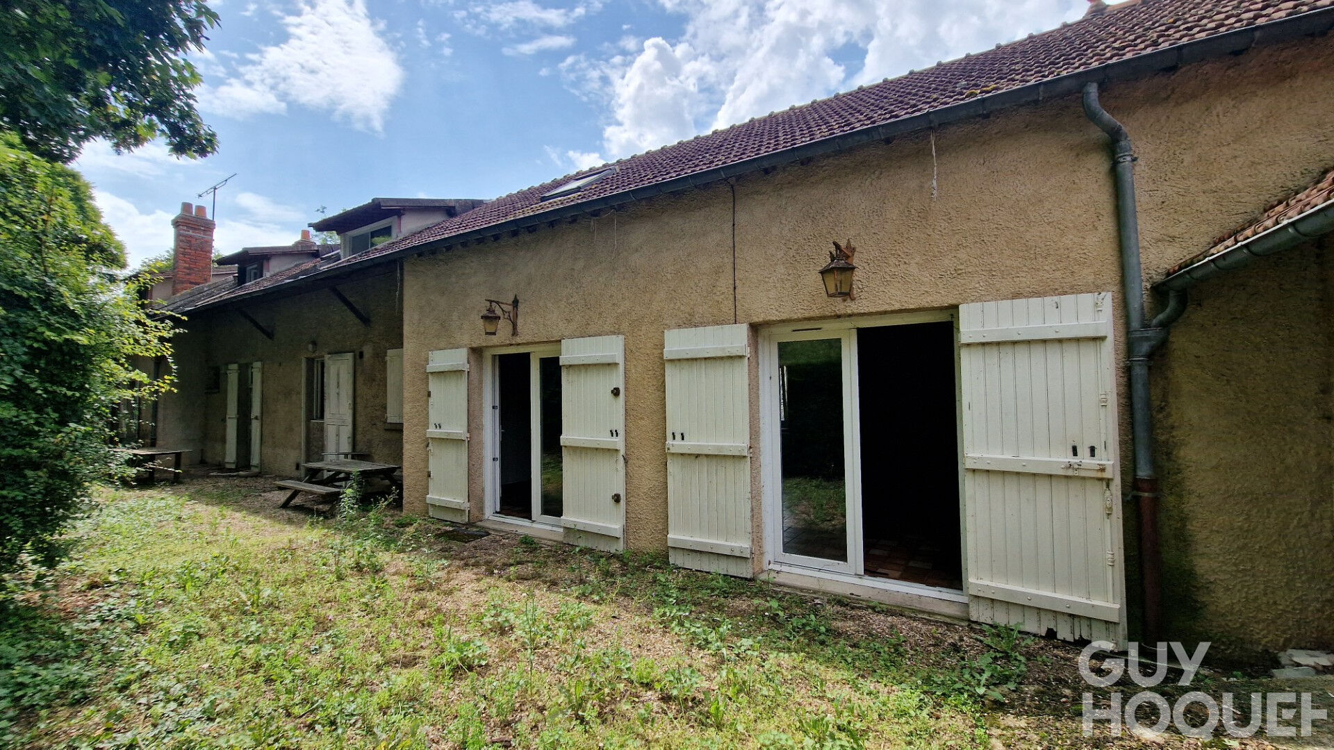 Maison à inventer, jardin, parking et potentiel