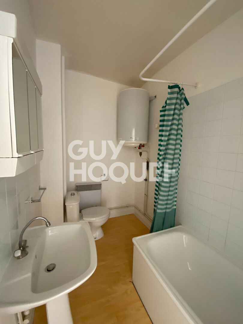 Appartement 1 pièce quartier Butte Sainte-Anne (16,75m²)