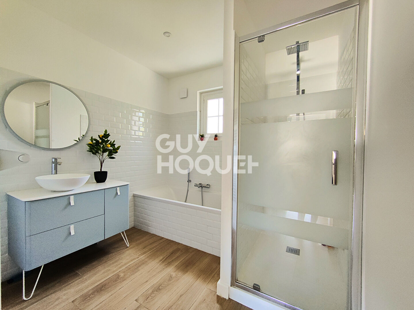 À VENDRE : MAISON - 5 CHAMBRES - JARDIN