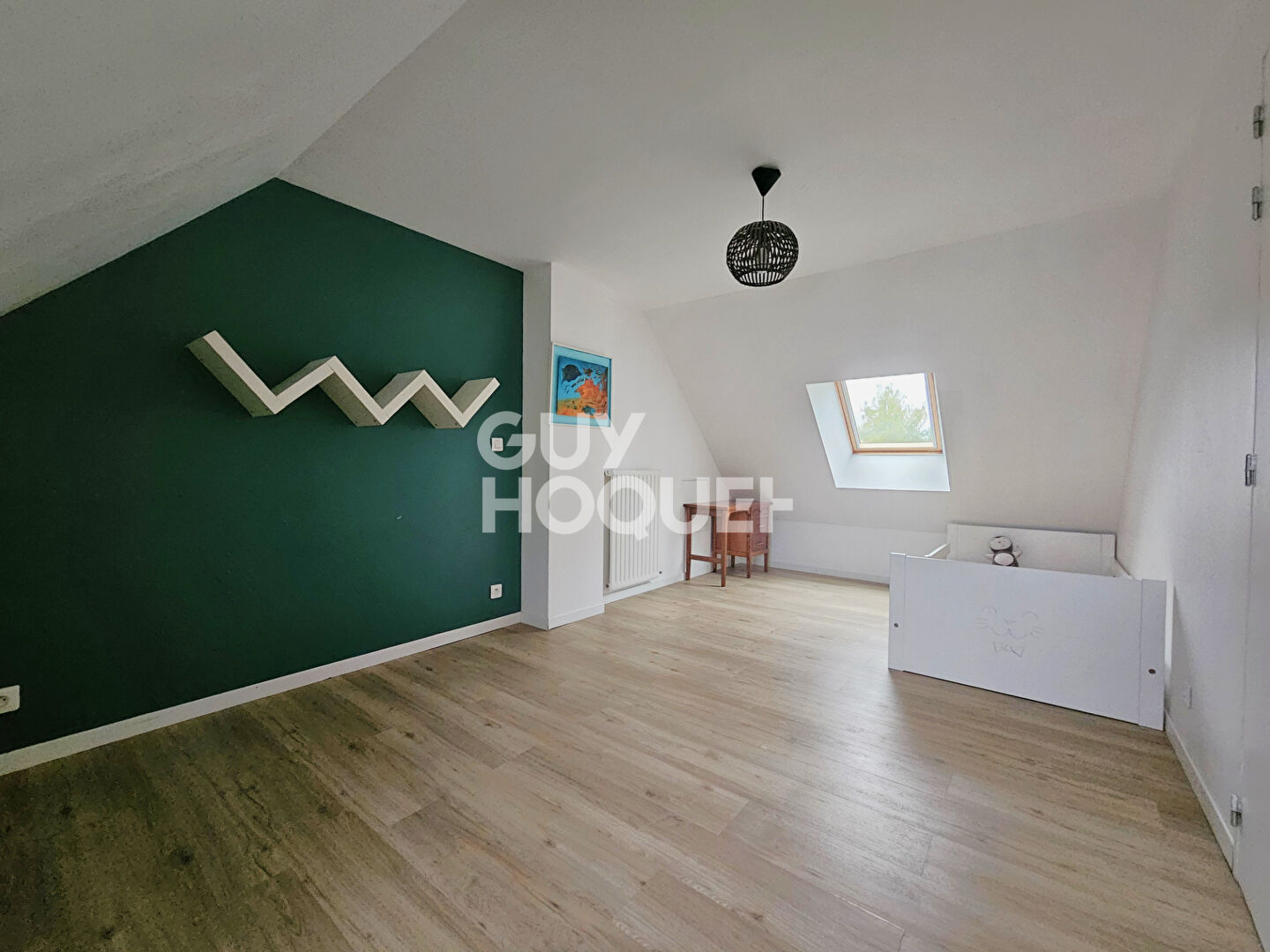 À VENDRE : MAISON - 5 CHAMBRES - JARDIN