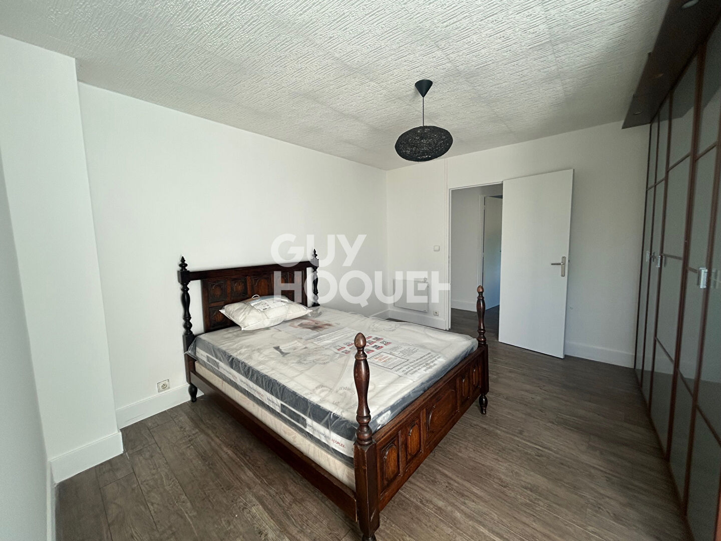 Maison  7 pièce(s) 180 m2