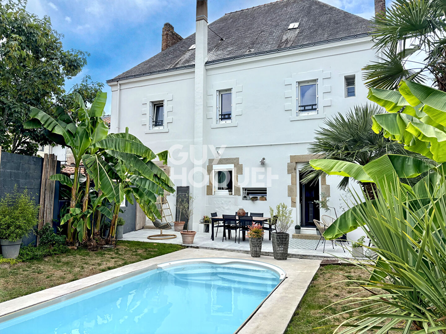 Maison bourgeoise rénovée - Bourg de GENESTON