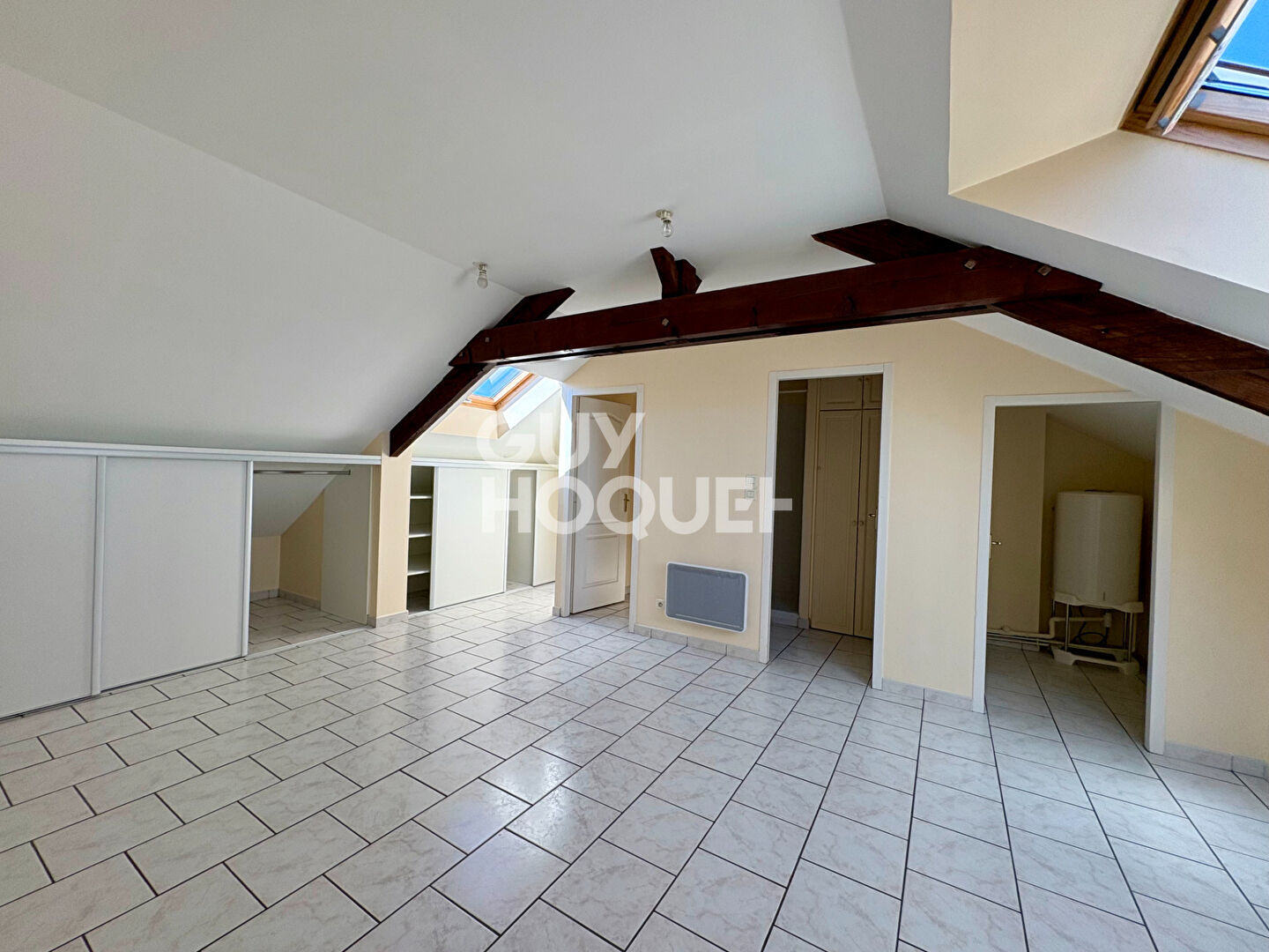 Petit immeuble - Toutes-Aides