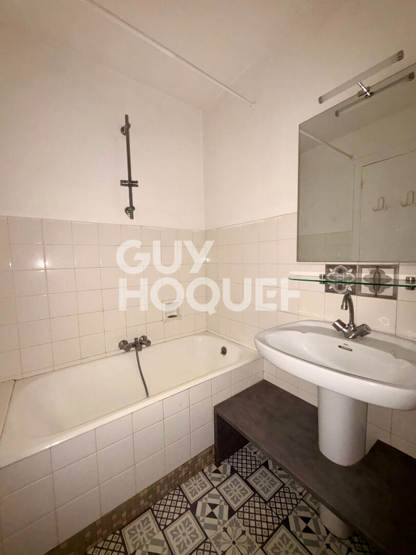 Petit immeuble - Toutes-Aides